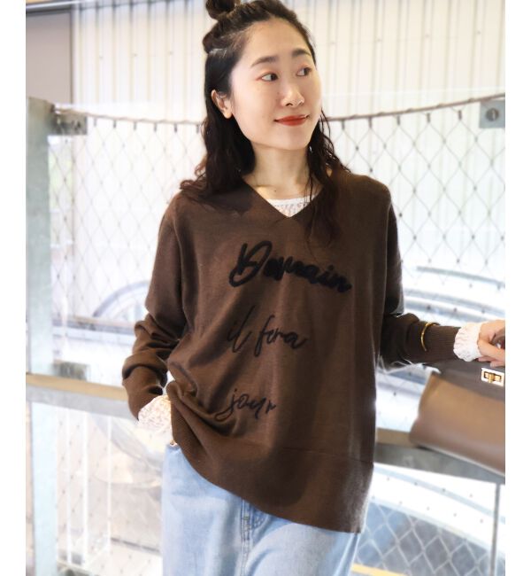  「フレーズロゴ刺繍Vネックニット」|ニット・セーター|