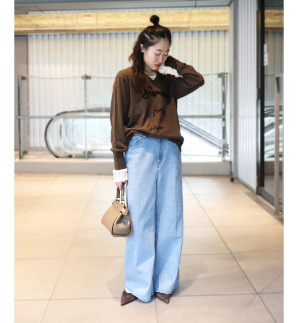  「フレーズロゴ刺繍Vネックニット」|ニット・セーター|