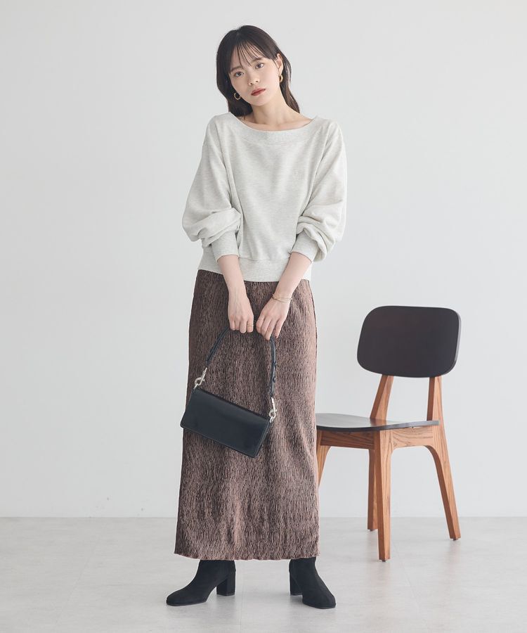 earth music&ecology「ショート丈ワンポイント刺繍オフショルスウェット」|スウェット・ジャージ|