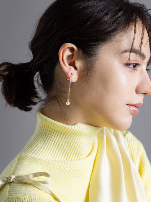 Te chichi「スイングモチーフパールイヤリング」|ピアス|ゴールド