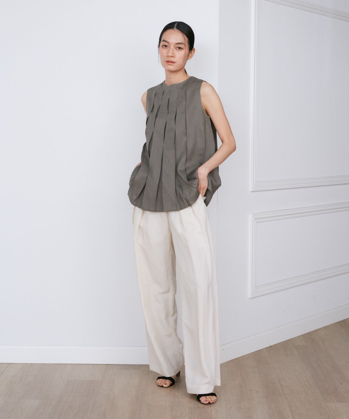 INED「リネンボックスプリーツブラウス《la veille by SUPERIOR CLOSET》」|シャツ・ブラウス|