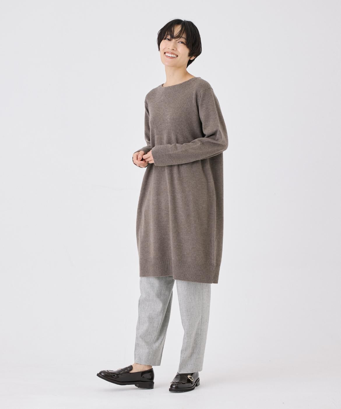 INED「《大きいサイズ》ミニ丈ニットワンピース」|ワンピース|