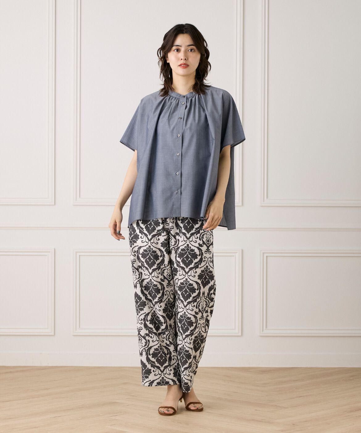 7-IDconcept.「《WEB限定カラー》ポンチョ風バンドカラーブラウス」|シャツ・ブラウス|