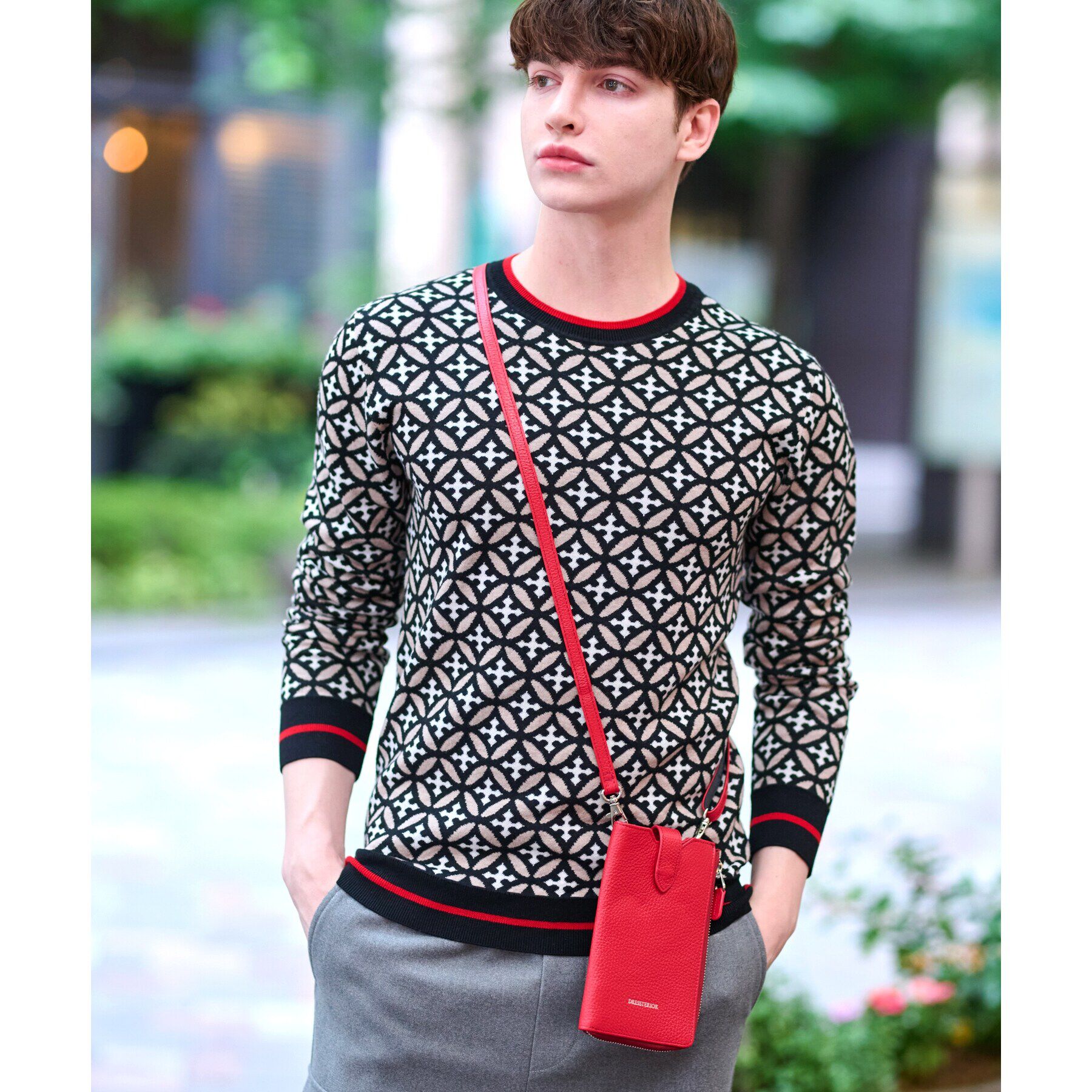 DRESSTERIOR「【Safari5月号掲載】イタリアレザースマホショルダーバッグ」|ショルダー・メッセンジャー|