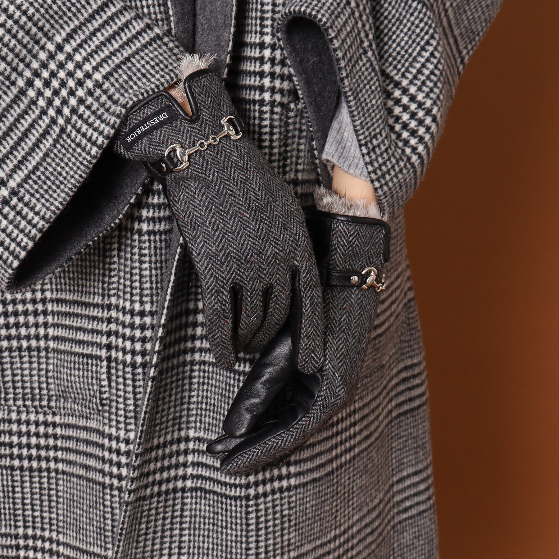 DRESSTERIOR「【スマホ対応】ラビットファースマートフォングローブ」|手袋|