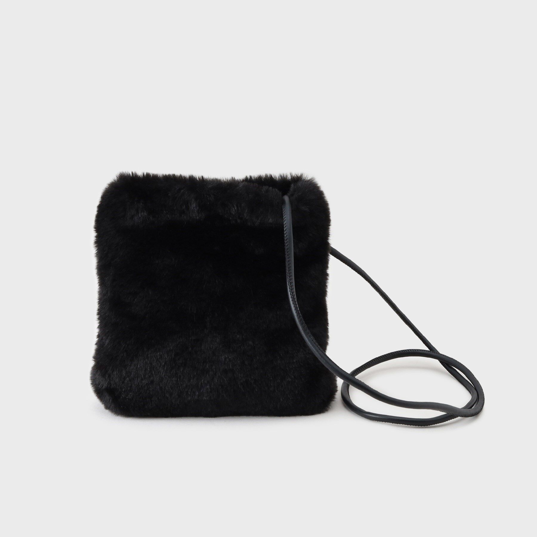 GALLEST「フェイクファーポシェット」|ショルダー・メッセンジャー|