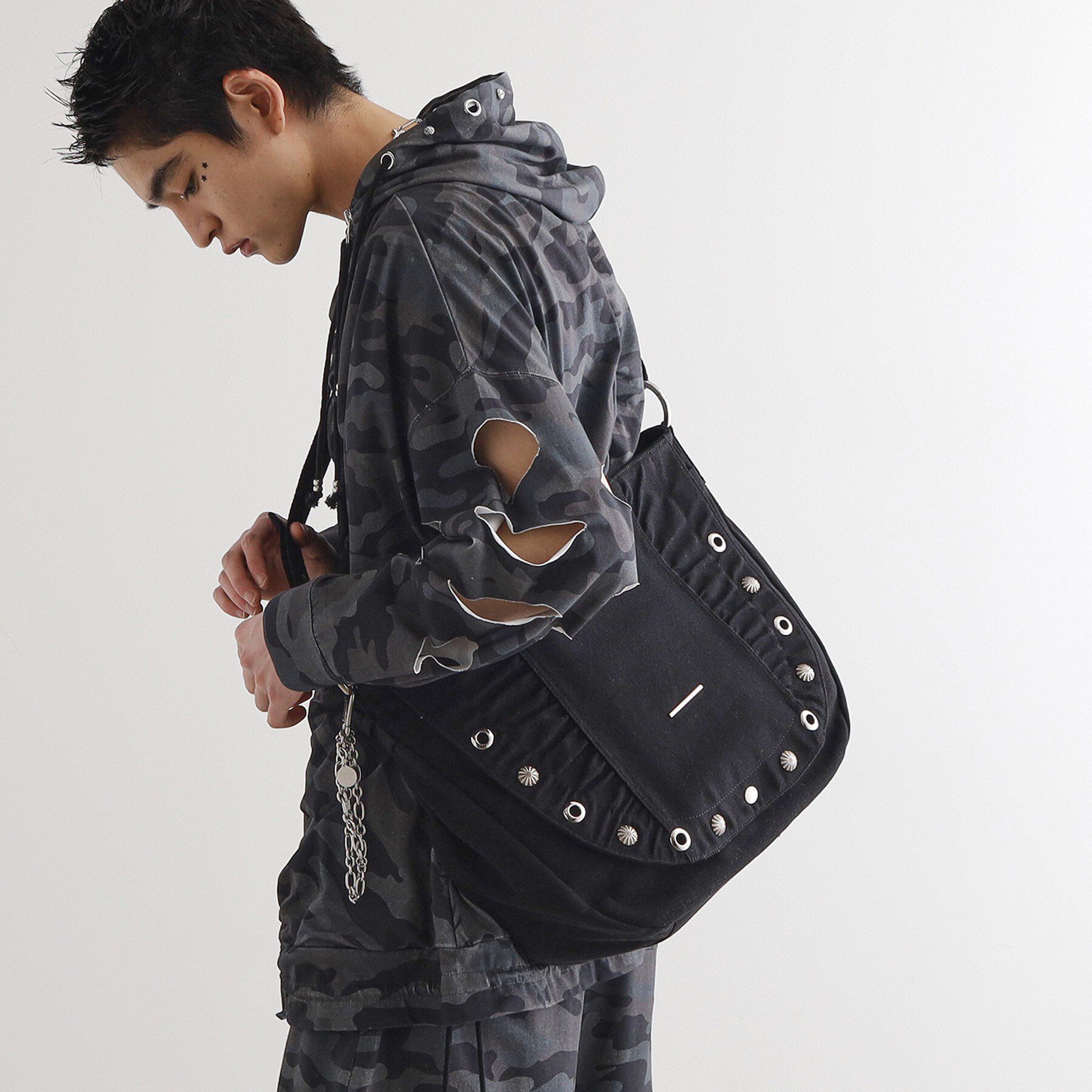 tk.TAKEO KIKUCHI「K&rsquo;PJT by AOI 「Canvas Shoulder Bag」」|ショルダー・メッセンジャー|