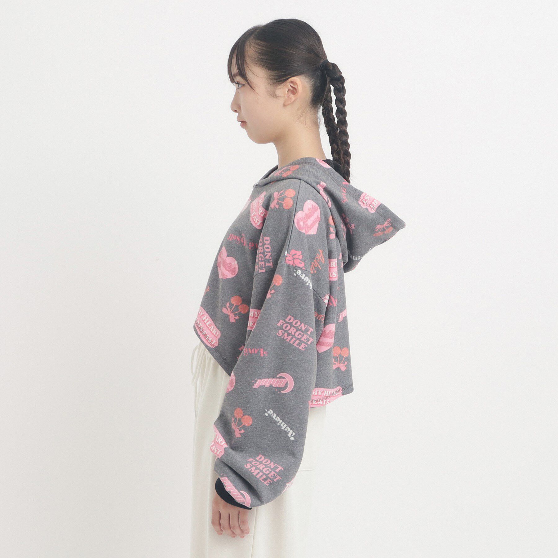 PINK-latte「【るーつくコラボ】総柄プリントショートフーディー」|パーカー|