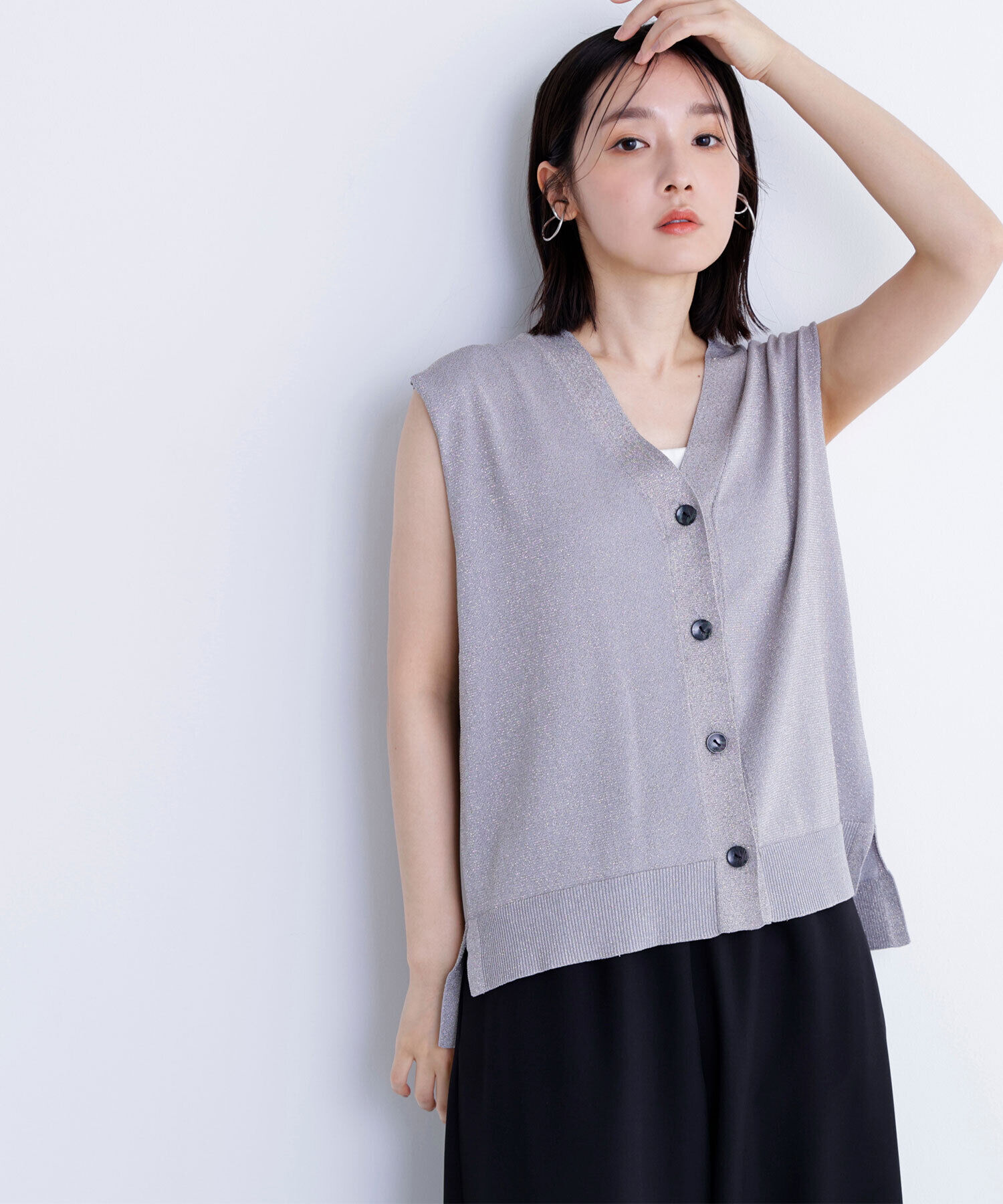  「スパークVネックニットベスト」|ニット・セーター|