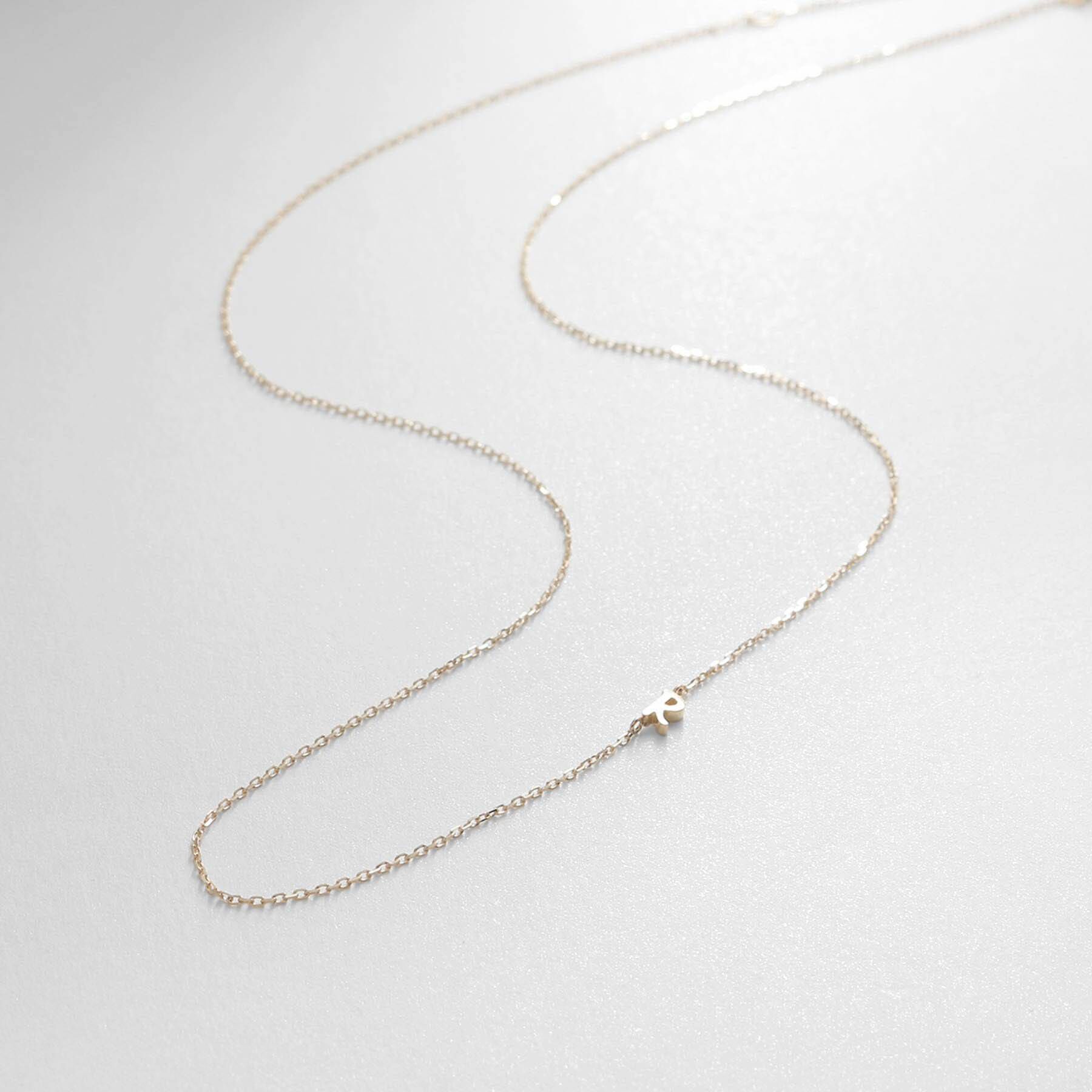 COCOSHNIK「【WEB限定】K10イニシャルＲ ネックレス」|ネックレス|イエローゴールド(1