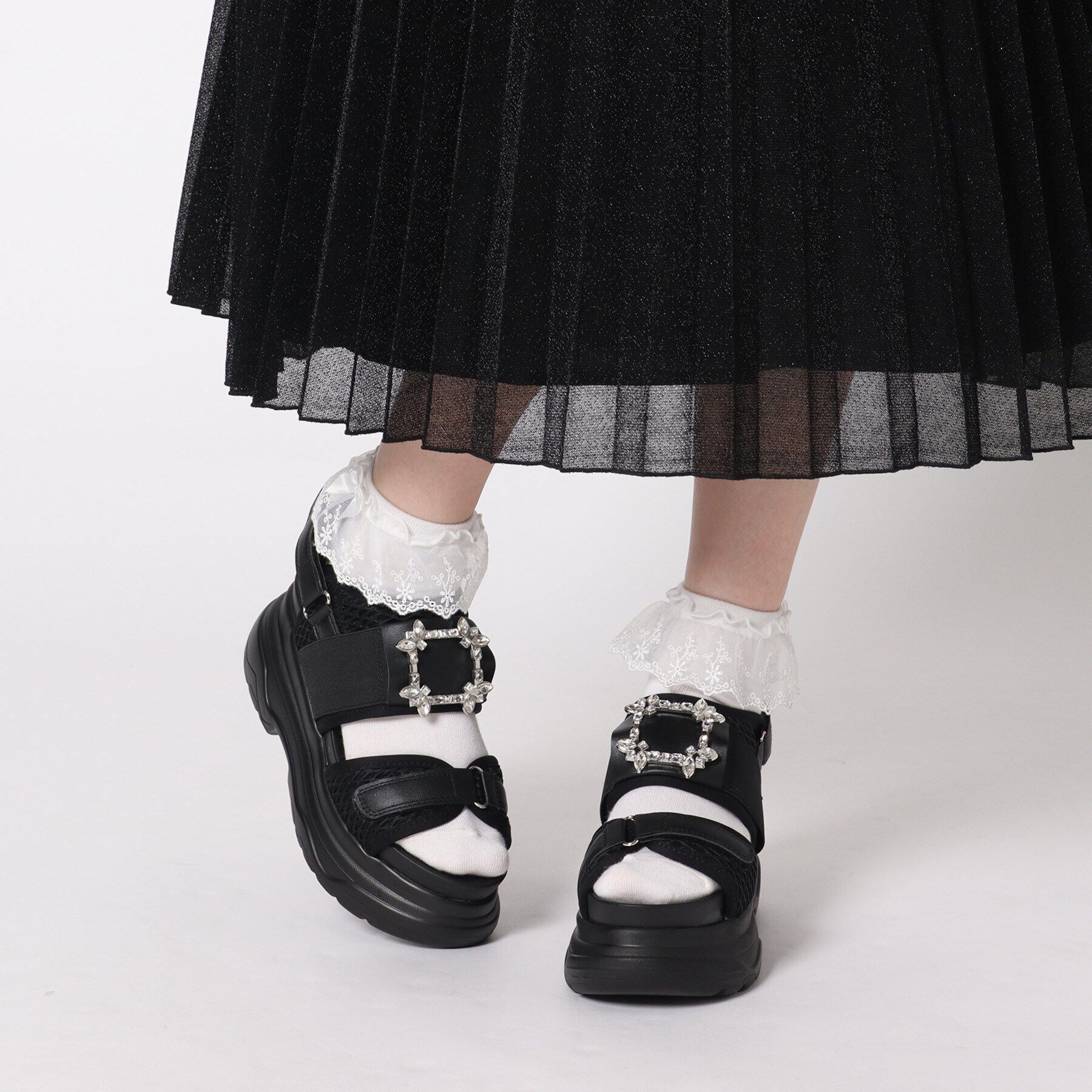 csT&P「軽量厚底2段ソール ビジューサンダル」|サンダル|