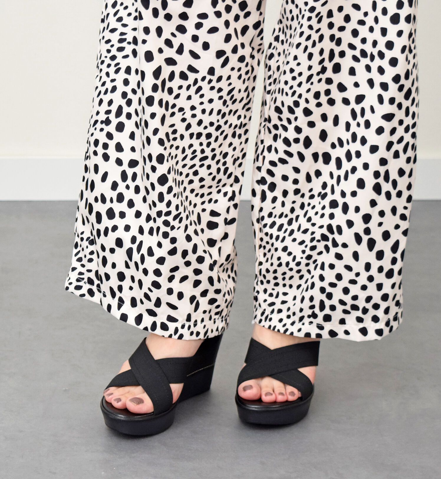 IMPORT SELECT「【ITALIAN SHOEMAKERS】クロスベルト厚底コンビウェッジミュール」|サンダル|