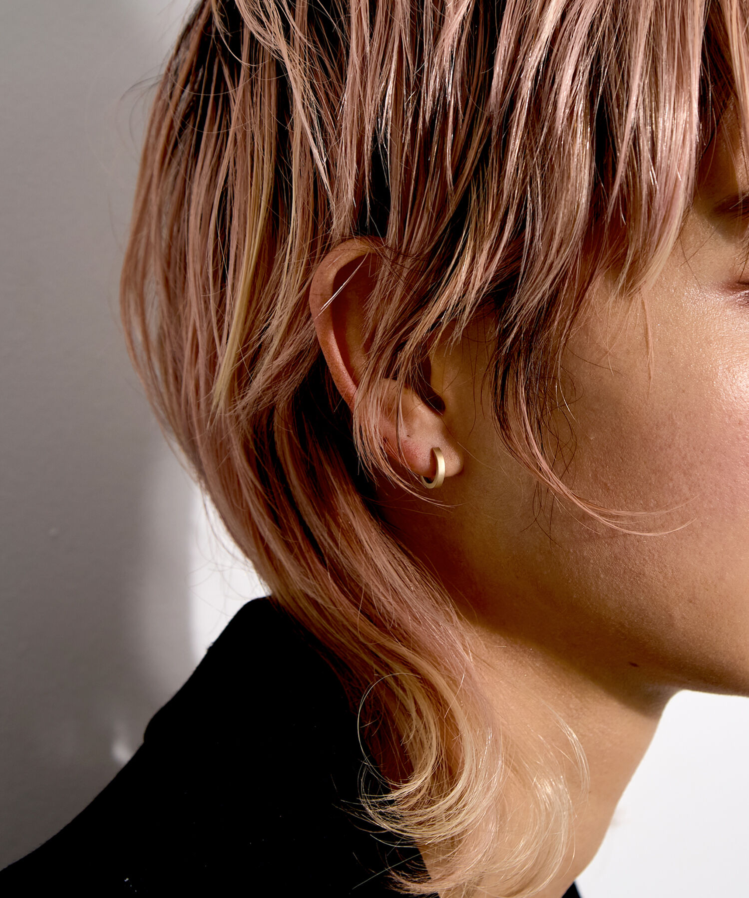 JUPITER「【シリーズ累計販売 2000点突破！】【K10】ストレートフープピアス/ユニセックス/マットゴールド」|ピアス|