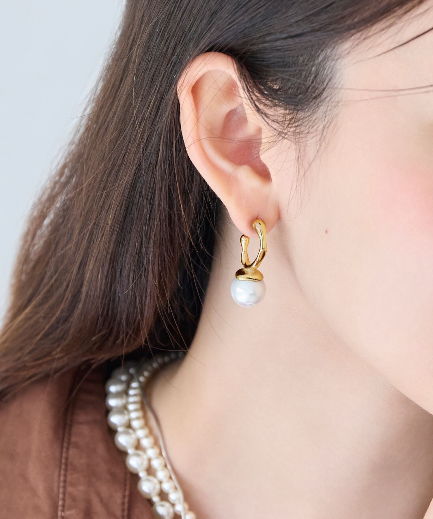 Phoebe「【金属アレルギー対応】リップルパールフープピアス　ゴールド/ステンレス/大ぶり/存在感◎/主役級」|ピアス|ゴールド