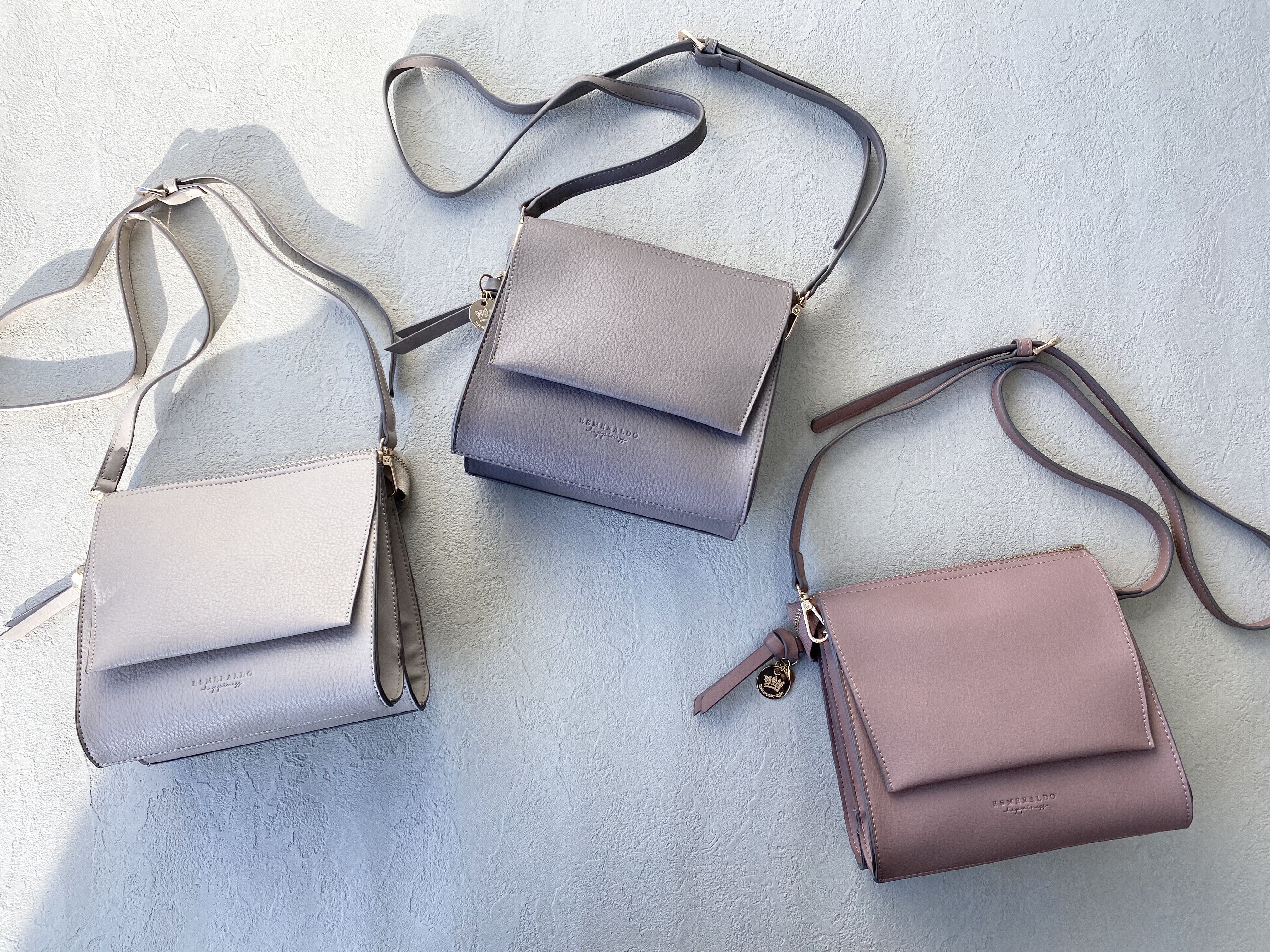  「スムース・フラップ　ショルダー／ＥＳＭＥＲＡＬＤＯ　ｈａｐｐｉｎｅｓｓ」|ショルダー・メッセンジャー|