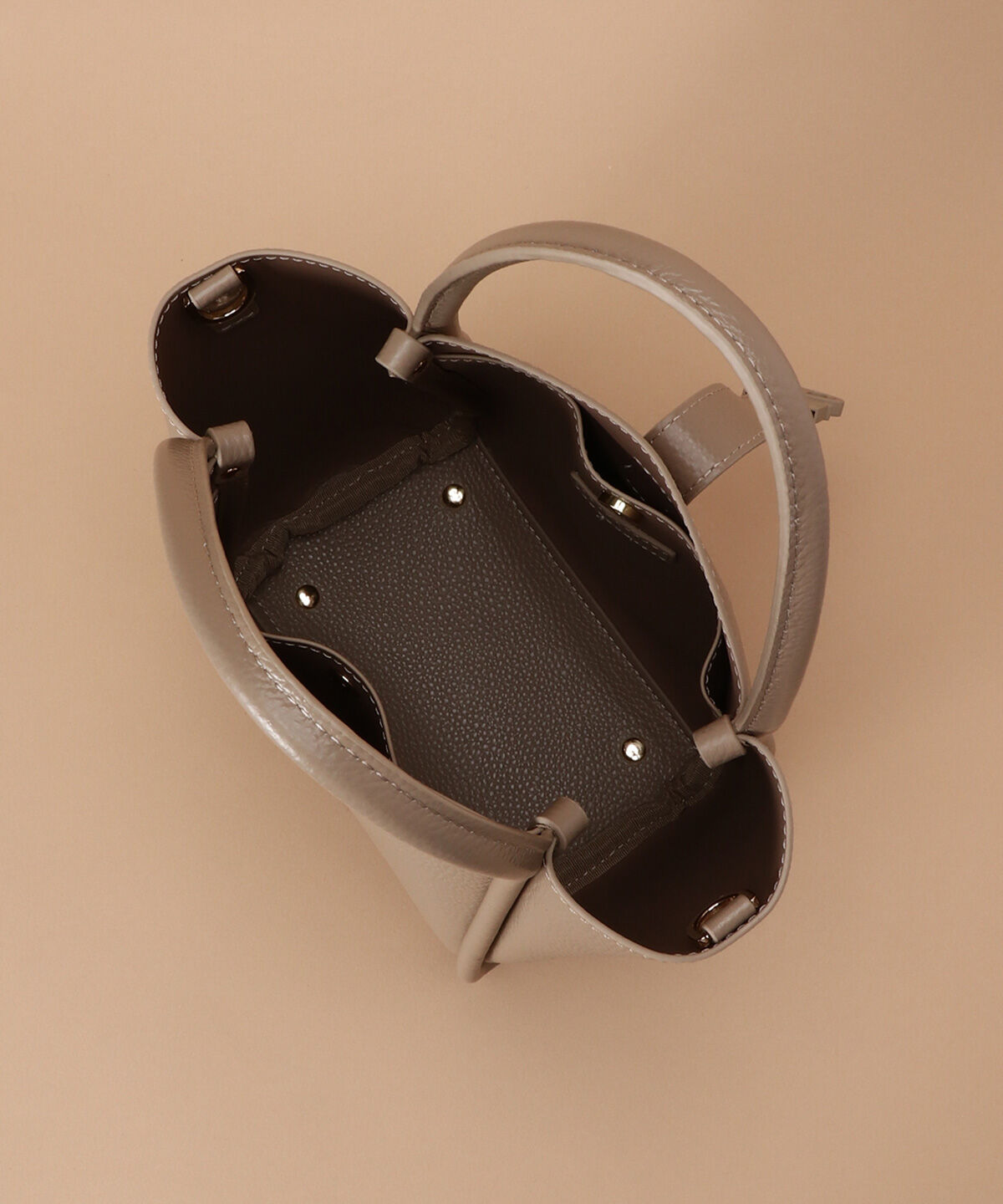 Samantha Thavasa「マットアイコン レザーハンドバッグ 小サイズ」|ハンドバッグ|