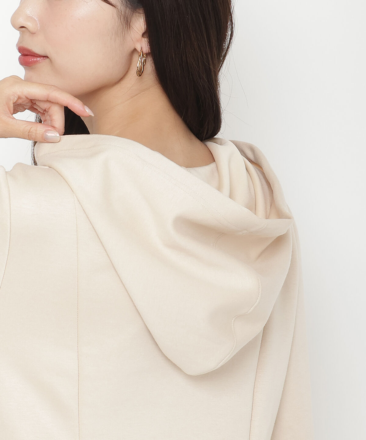 アンドクチュール「アシメフリルスリーブフーディワンピース」|ワンピース|