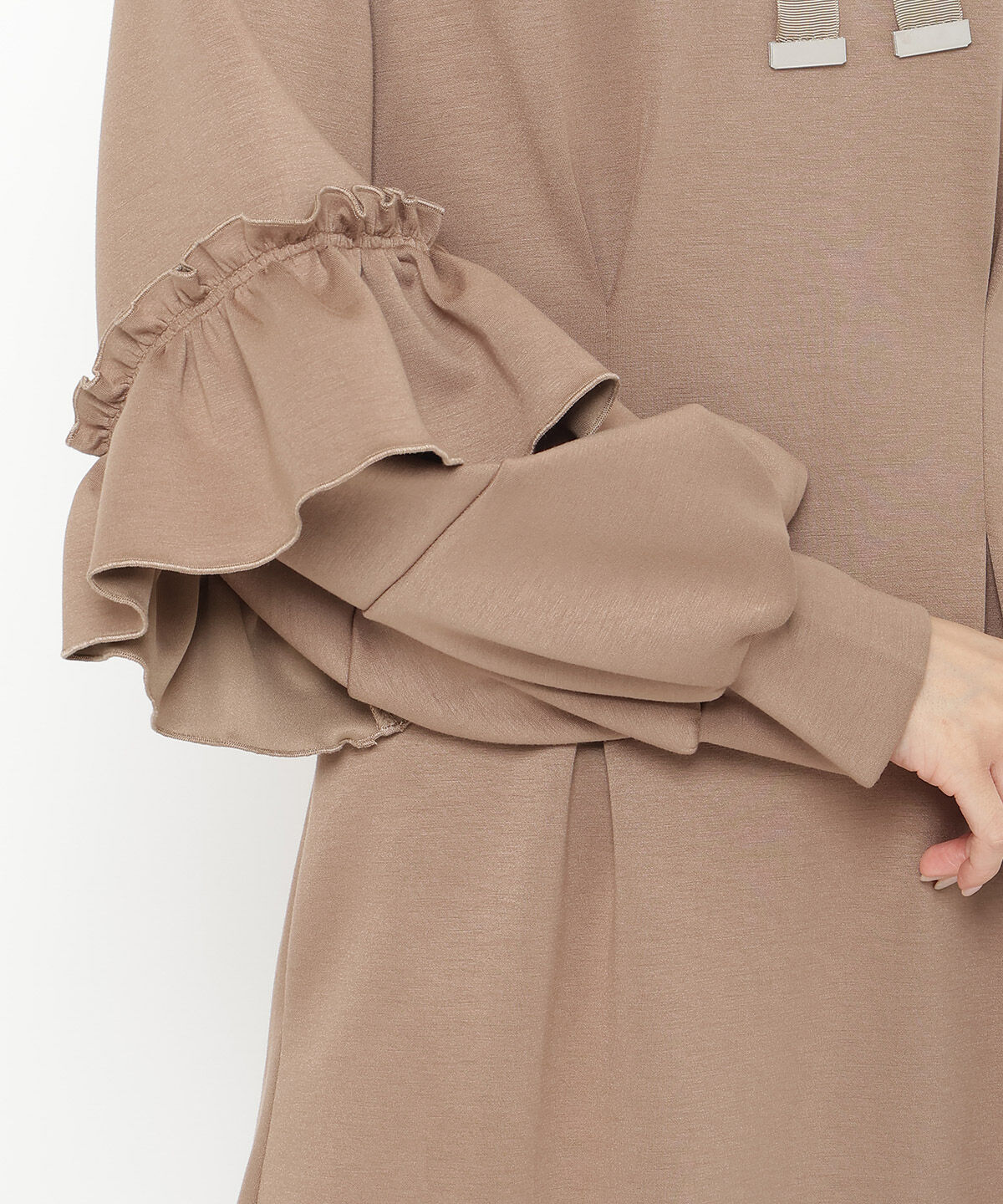 アンドクチュール「アシメフリルスリーブフーディワンピース」|ワンピース|