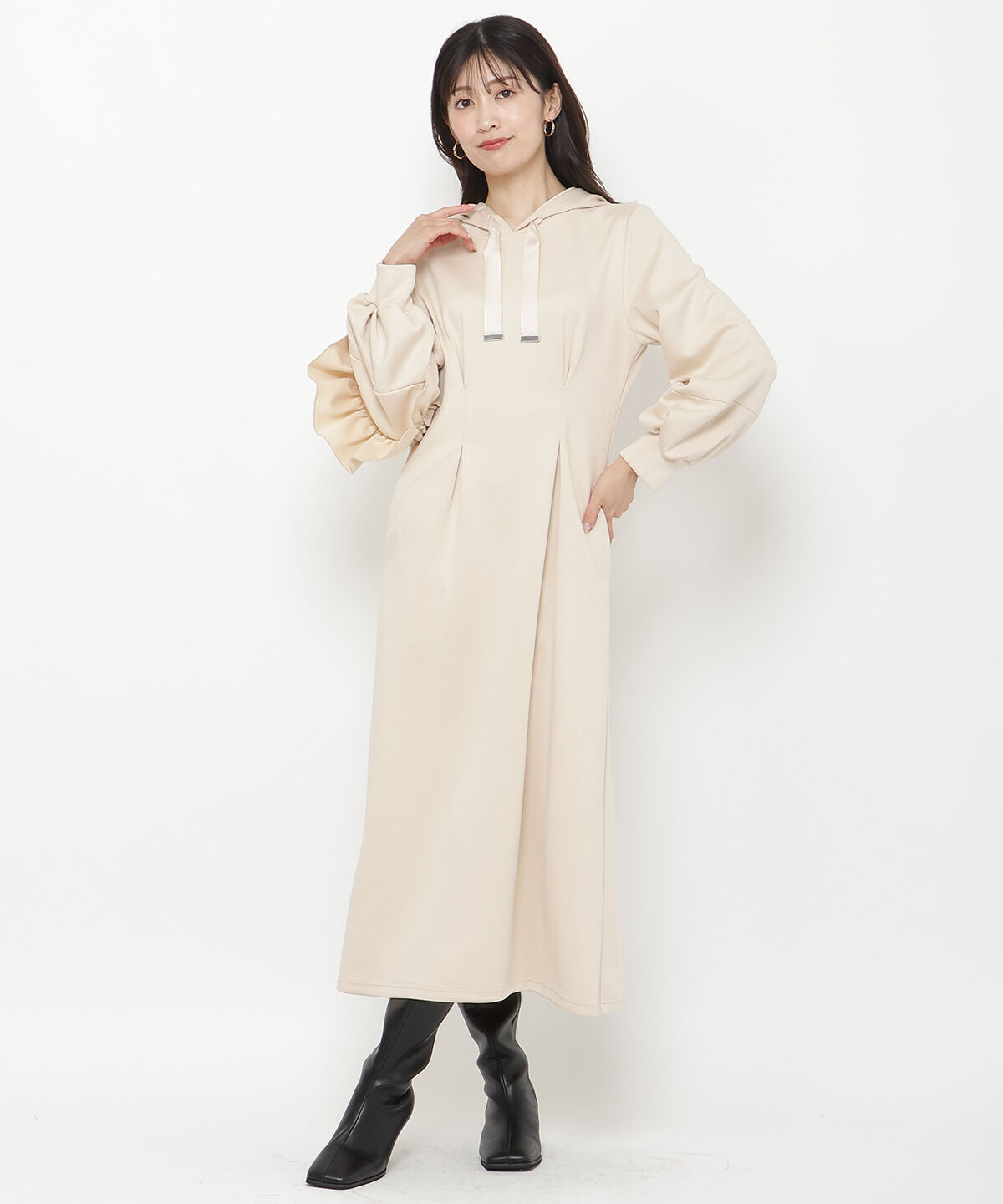 アンドクチュール「アシメフリルスリーブフーディワンピース」|ワンピース|