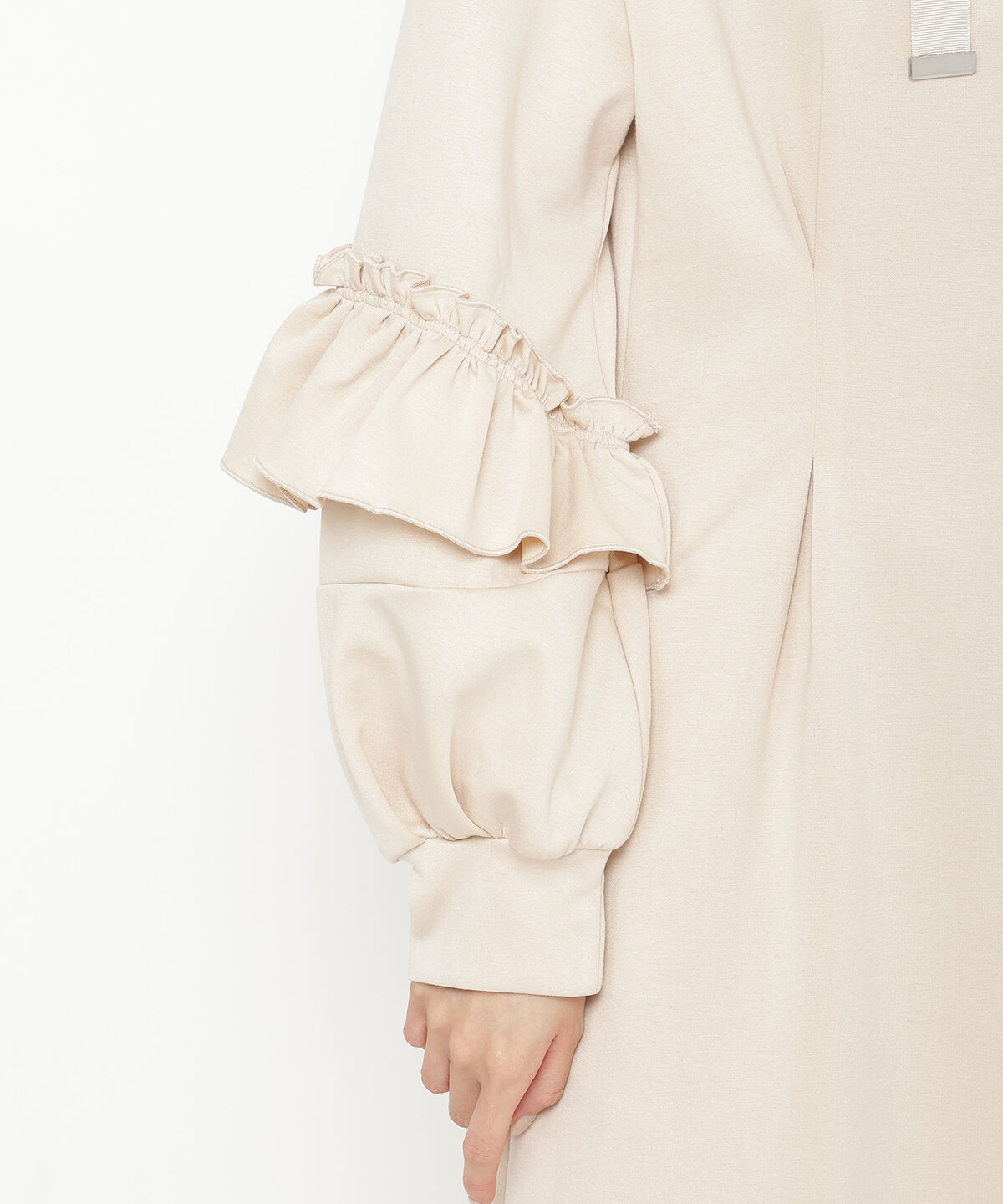 アンドクチュール「アシメフリルスリーブフーディワンピース」|ワンピース|