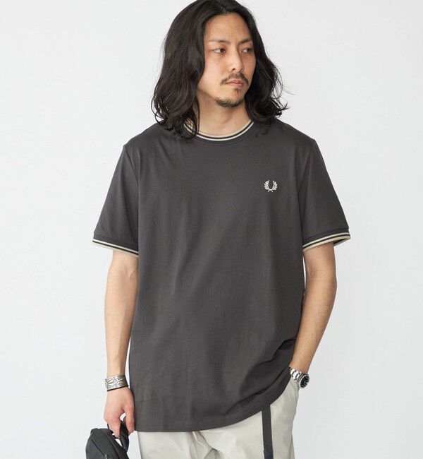 SHIPS「FRED PERRY: M1588 TWIN TIPPED Tシャツ」|Tシャツ・カットソー|ダークグレー