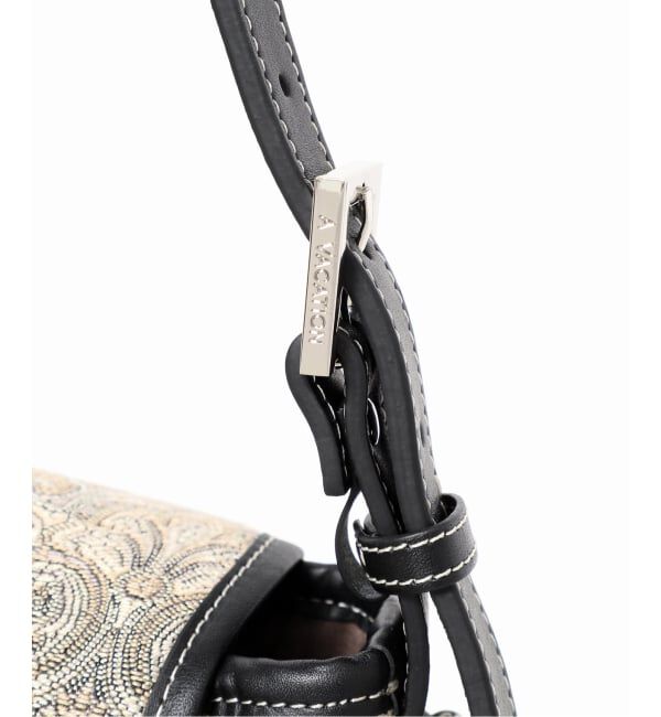 journal standard L'essage「【A VACATION/ア ヴァケーション】KIKI SLD ONYX：ショルダーバッグ」|ショルダー・メッセンジャー|