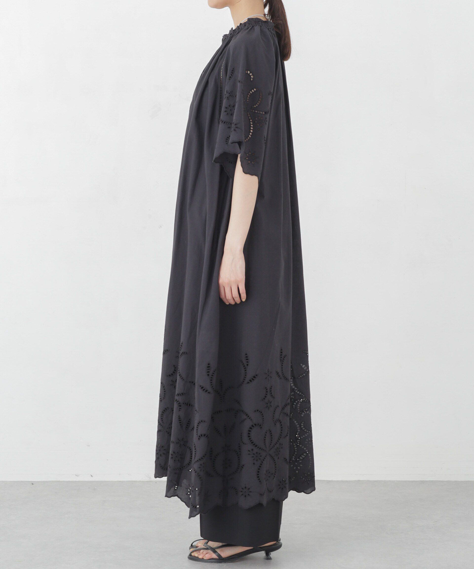 nano･universe「インドシフリー刺繍ワンピース」|ワンピース|