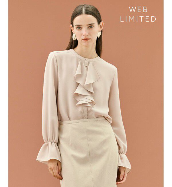 BEIGE,「【WEB限定・洗える】CLARION / バンドカラーフリルブラウス」|シャツ・ブラウス|Beige