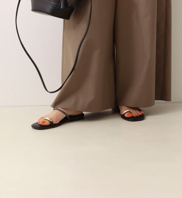 NOLLEY'S「【NICOLAS LAINAS/ニコラス ライナス】 メタリックフィンガーフックサンダル」|サンダル|