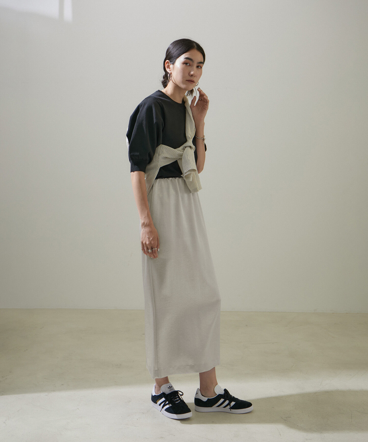 SALON adam et rope'「シャイニーナロースカート【洗える】」|スカート|