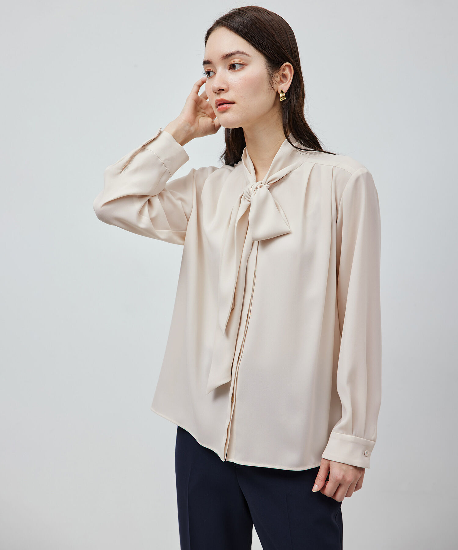 ROPE「ジョーゼットストレッチ ボウタイブラウス【セレモニー対応】【洗える】」|シャツ・ブラウス|