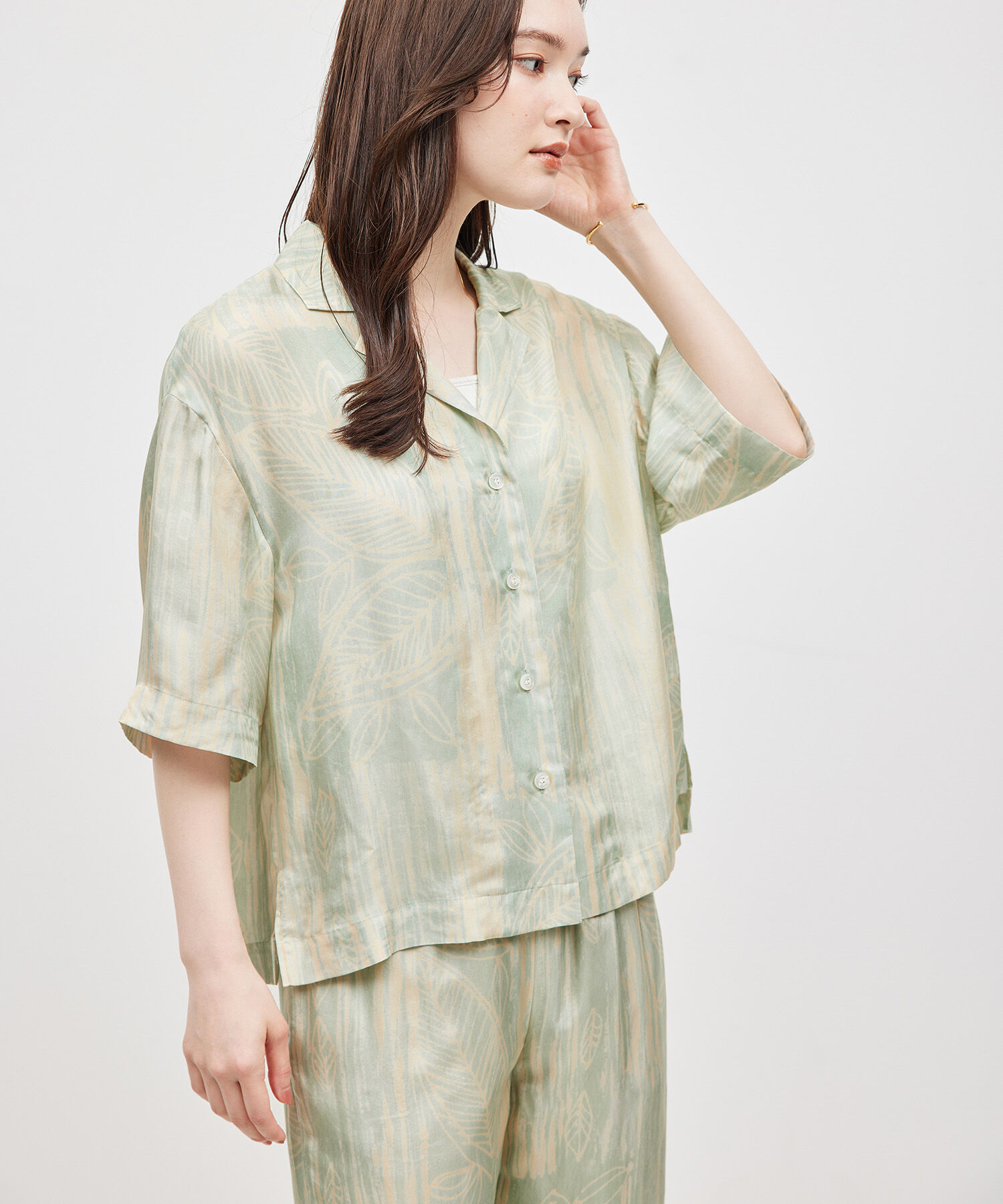 ROPE「【IPEKER】ニュアンスボタニカル開襟シャツ」|シャツ・ブラウス|