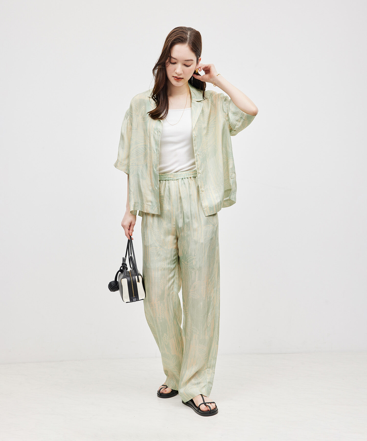 ROPE「【IPEKER】ニュアンスボタニカル開襟シャツ」|シャツ・ブラウス|