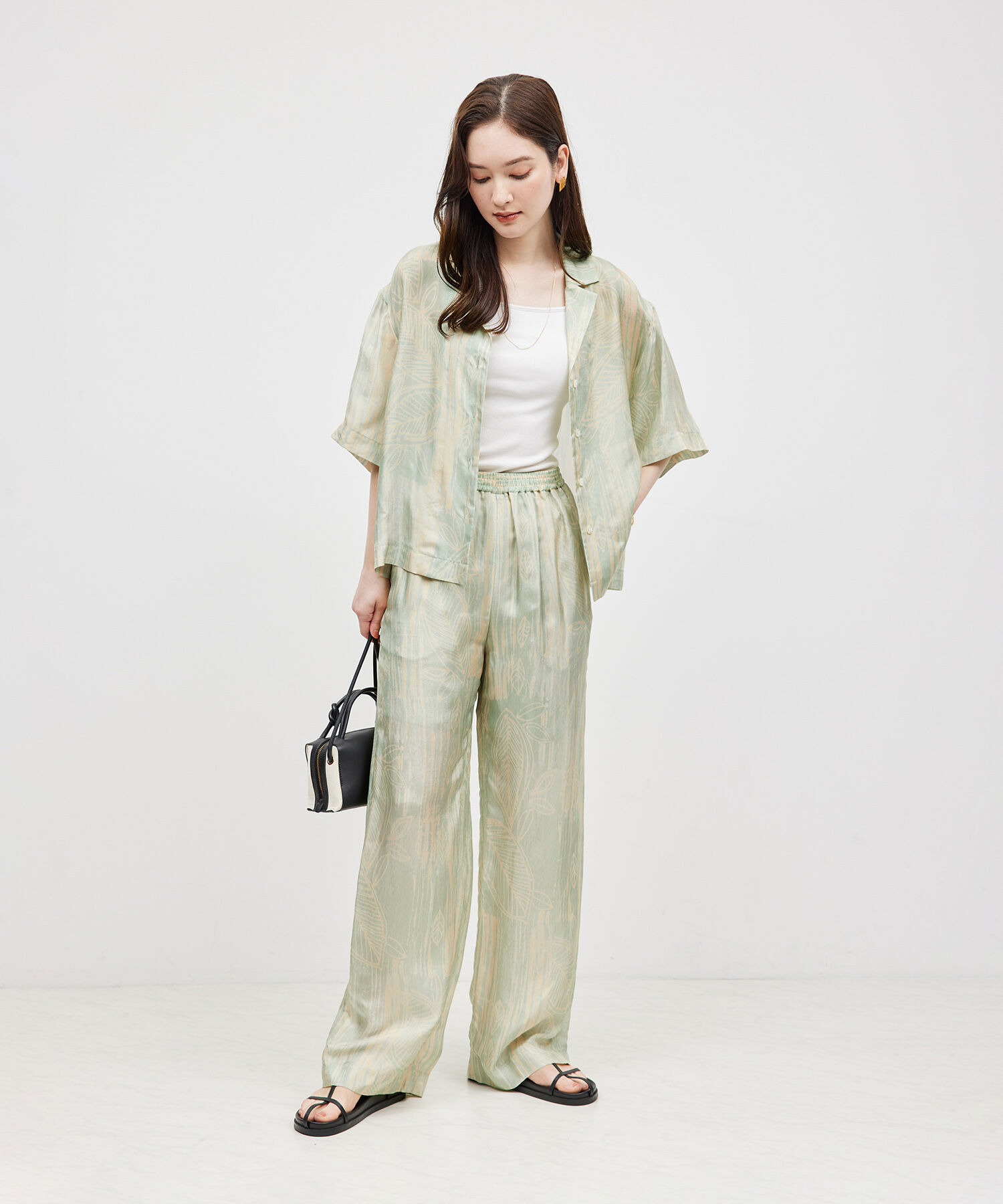 ROPE「【IPEKER】ニュアンスボタニカル開襟シャツ」|シャツ・ブラウス|