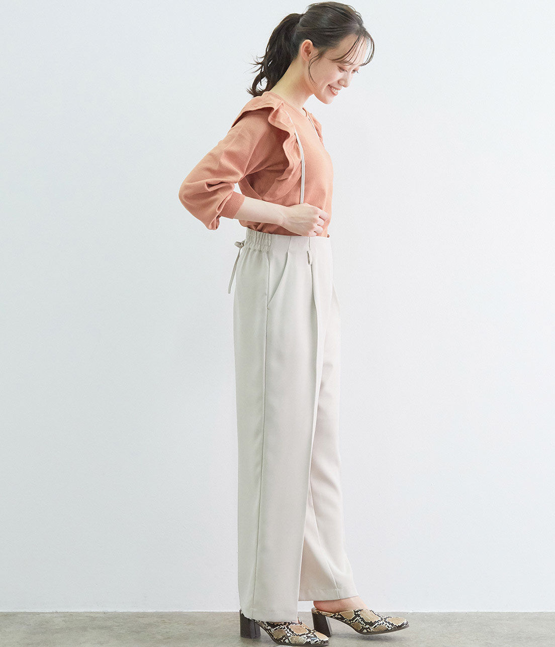 VIS「【WEB限定SSサイズ】バッククロスサスペンダーワイドパンツ」|スラックス|