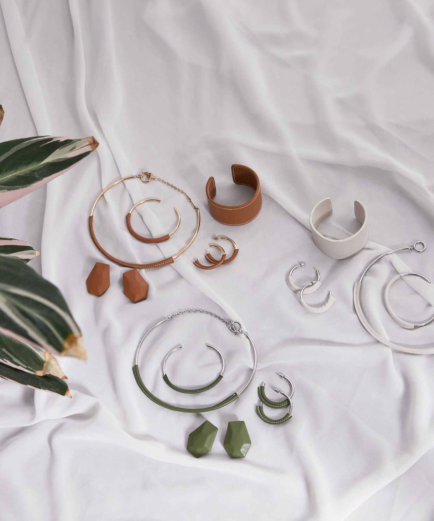 VIS「フェイクレザーピアス」|ピアス|