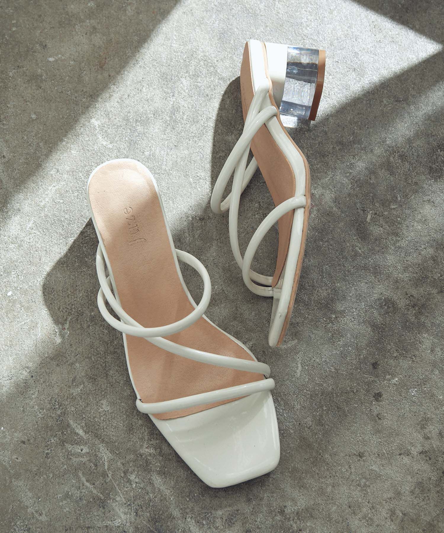 Juze「クリアヒールナローアシメサンダル」|サンダル|