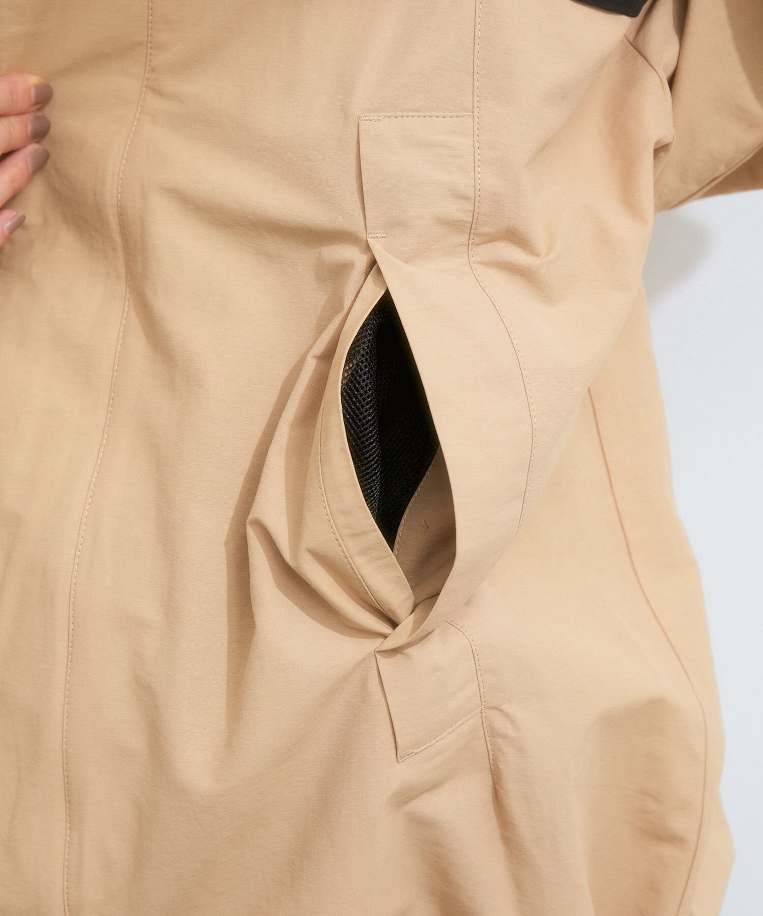 VIS「【OUTDOOR PRODUCTSコラボ】【洗濯可】オーバーサイズマウンテンパーカー」|アウトドア|