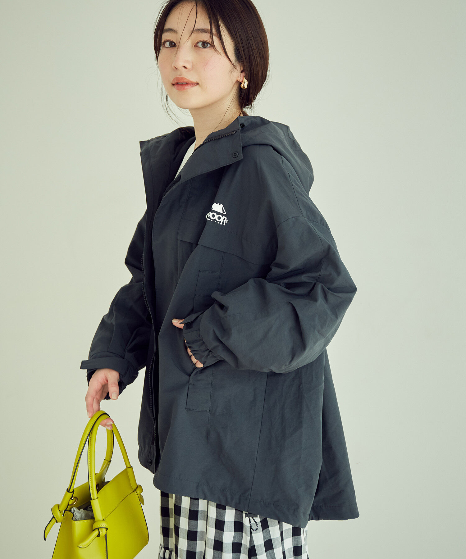 VIS「【OUTDOOR PRODUCTSコラボ】【洗濯可】オーバーサイズマウンテンパーカー」|アウトドア|