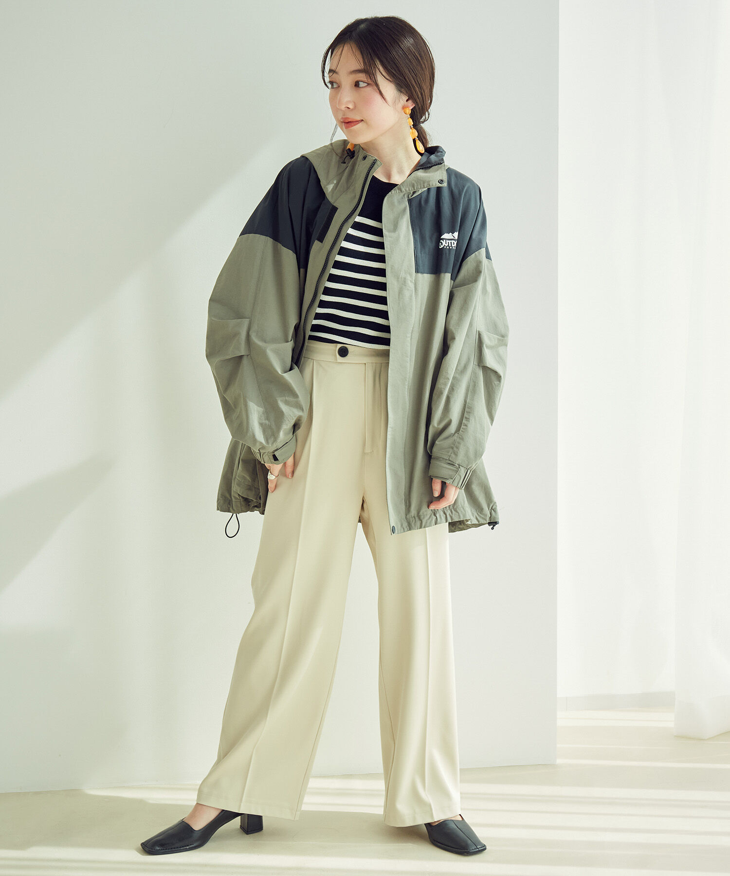 VIS「【OUTDOOR PRODUCTSコラボ】【洗濯可】オーバーサイズマウンテンパーカー」|アウトドア|