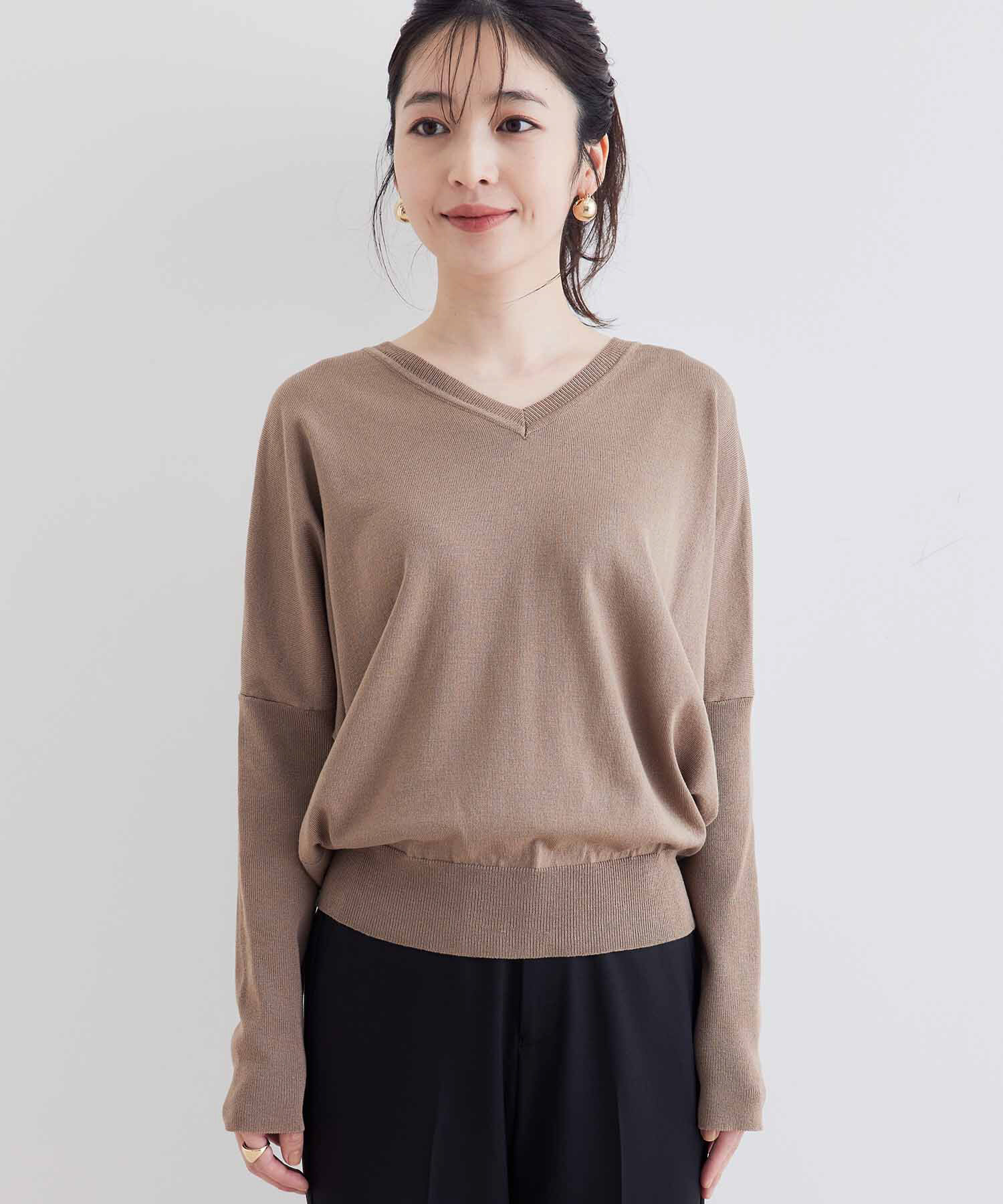 vis-a-vis「【一部店舗限定】Vネックドルマンニットプルオーバー」|ニット・セーター|