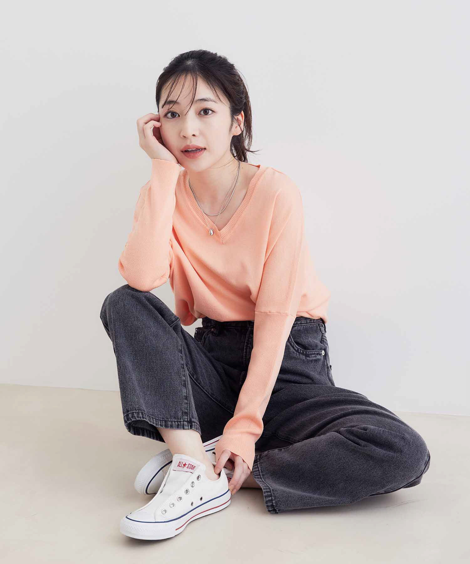 vis-a-vis「【一部店舗限定】Vネックドルマンニットプルオーバー」|ニット・セーター|