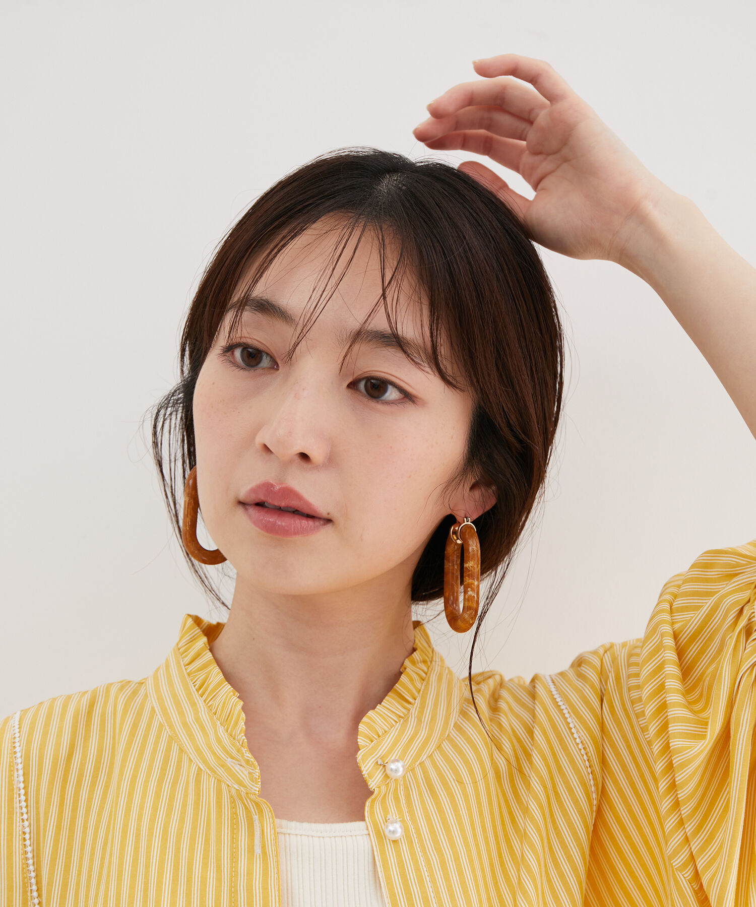 VIS「マーブルアクリルオーバルフープピアス」|ピアス|