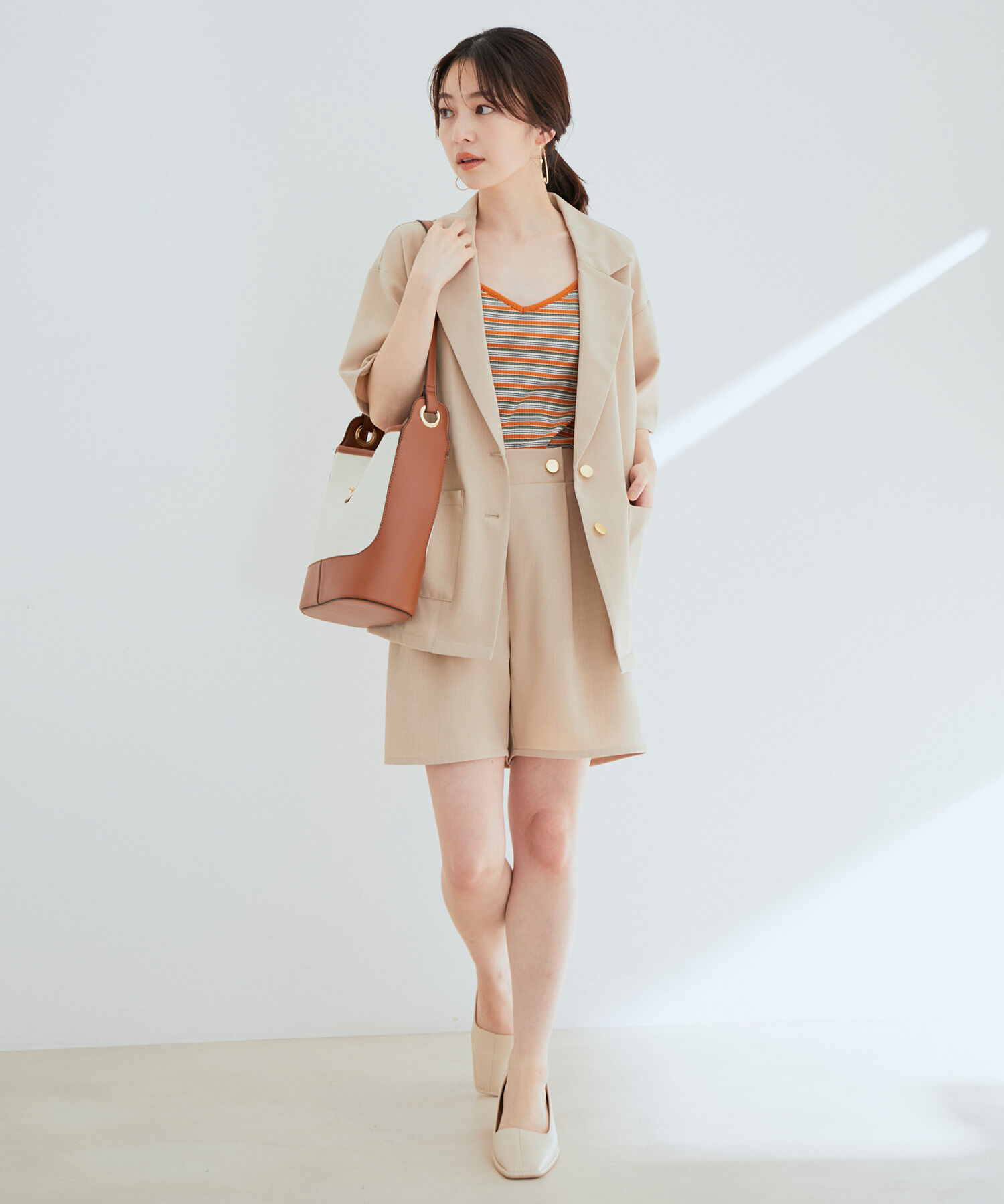 vis-a-vis「【WEB限定】【SET】リネンライク半袖金ボタンジャケット＆ハーフパンツセット【洗濯機可】」|スラックス|