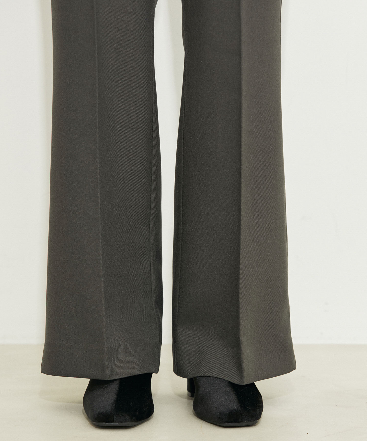vis-a-vis「【WEB限定】【洗える】フレアパンツ」|スラックス|