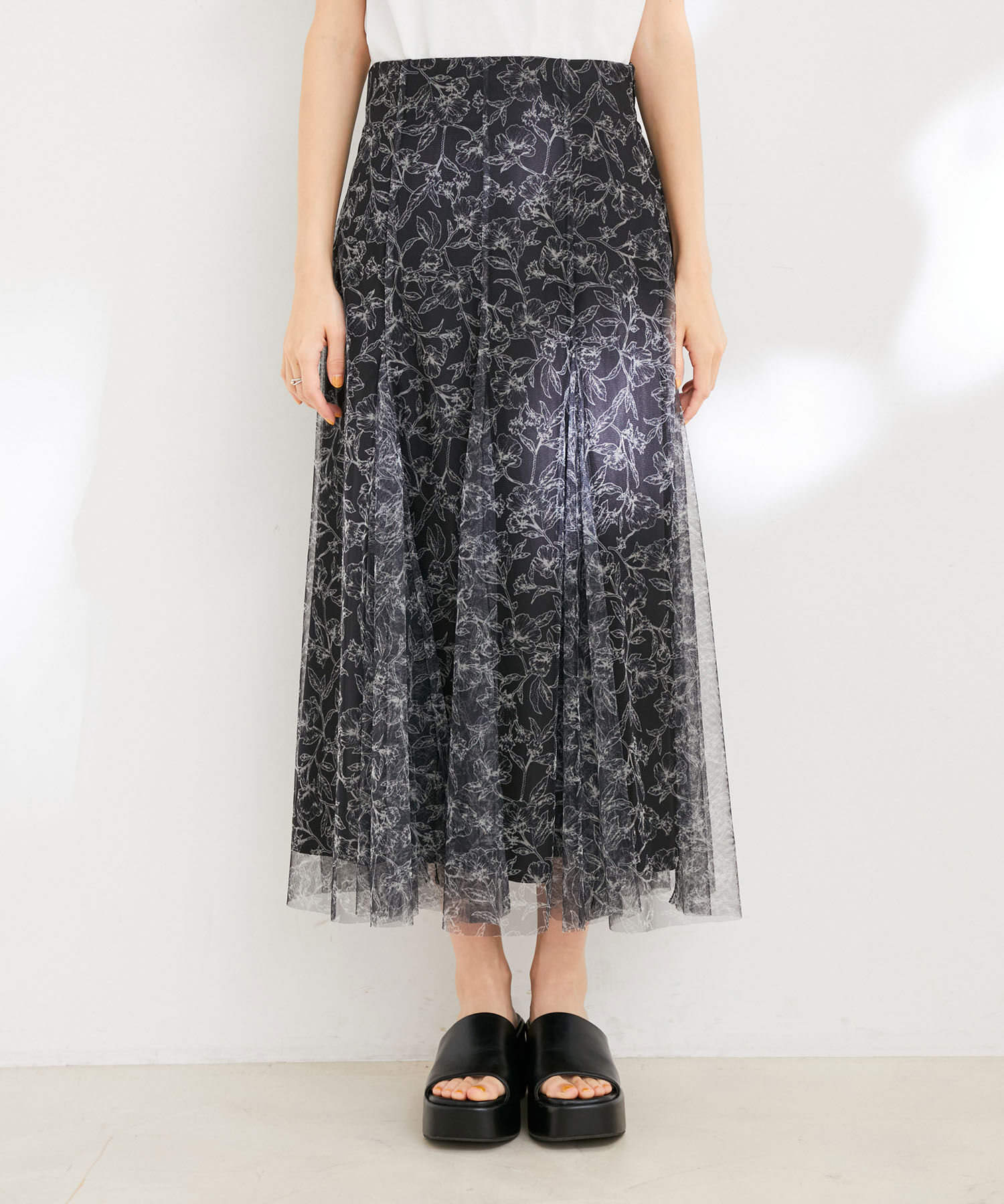VIS「【洗える】チュール花柄プリントフレアマーメイドスカート」|スカート|