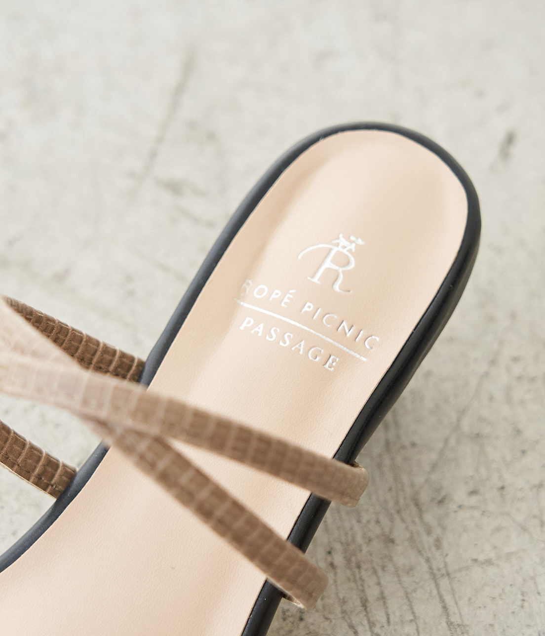 ROPE PICNIC PASSAGE「ダブルクロスキトゥンヒールミュール」|サンダル|