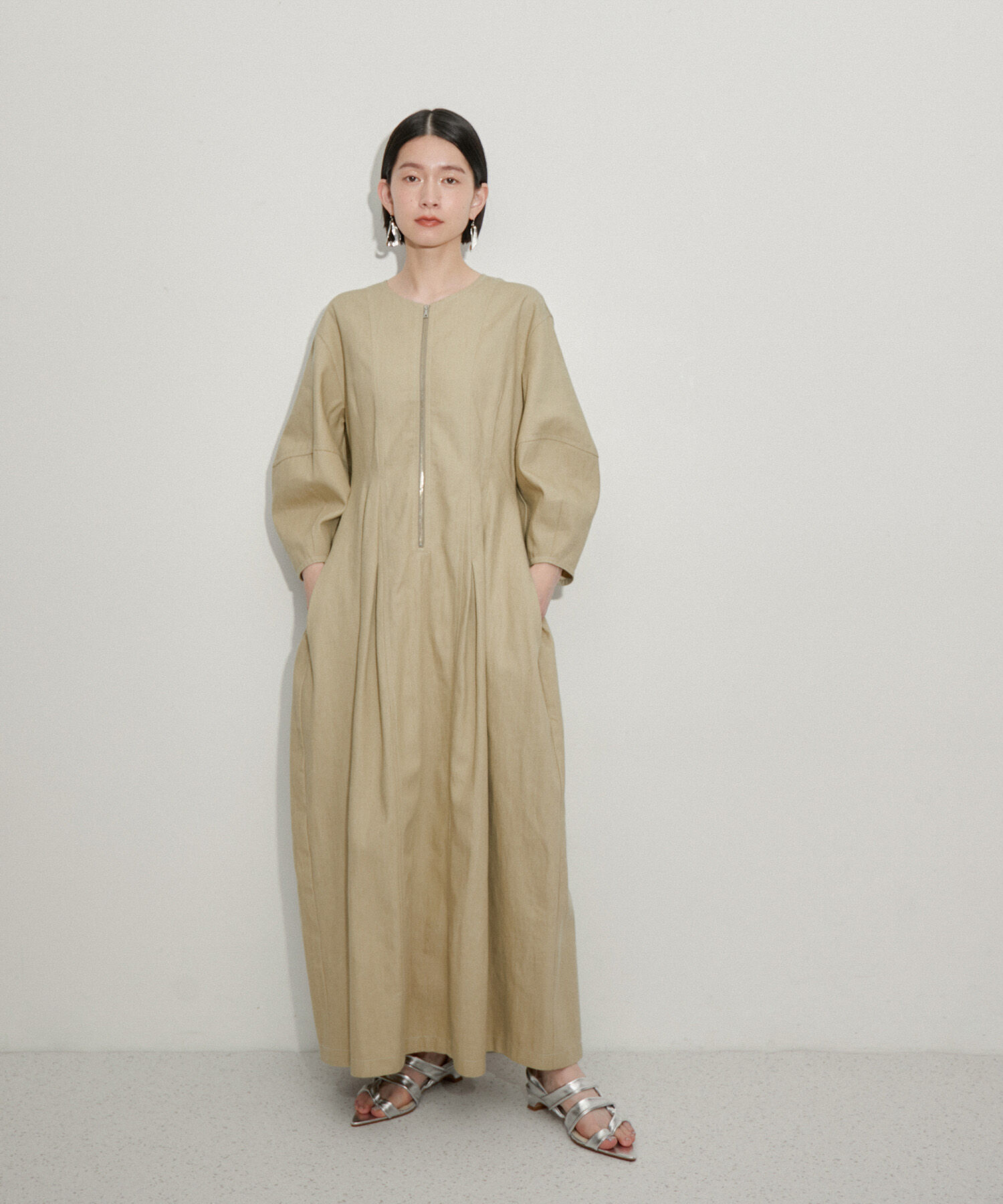 ADAM ET ROPE'「レザーツイストサンダル」|サンダル|