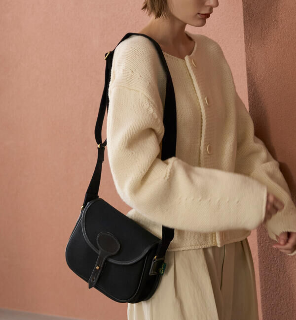 Brady「Brady | COLNE」|ショルダー・メッセンジャー|BLACK