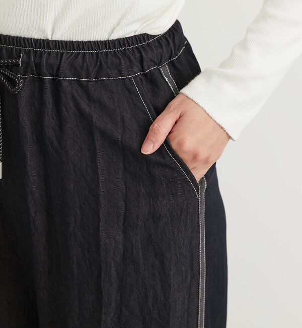  「《楽な履き心地》シャイニーデニムワイドパンツ」|デニム|